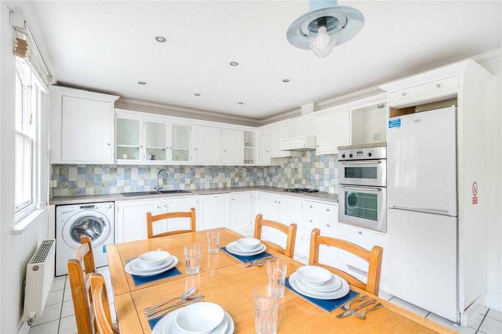 House in Bath - View 5