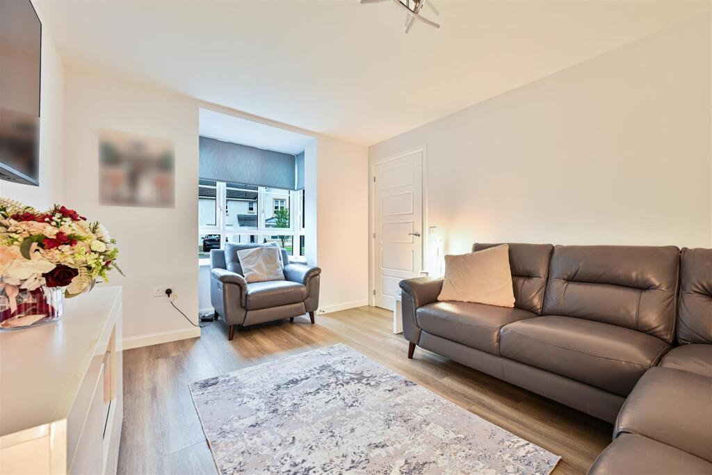 House in Wishaw, Coltness - View 5