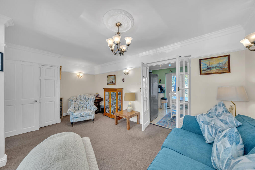 House in London - View 5
