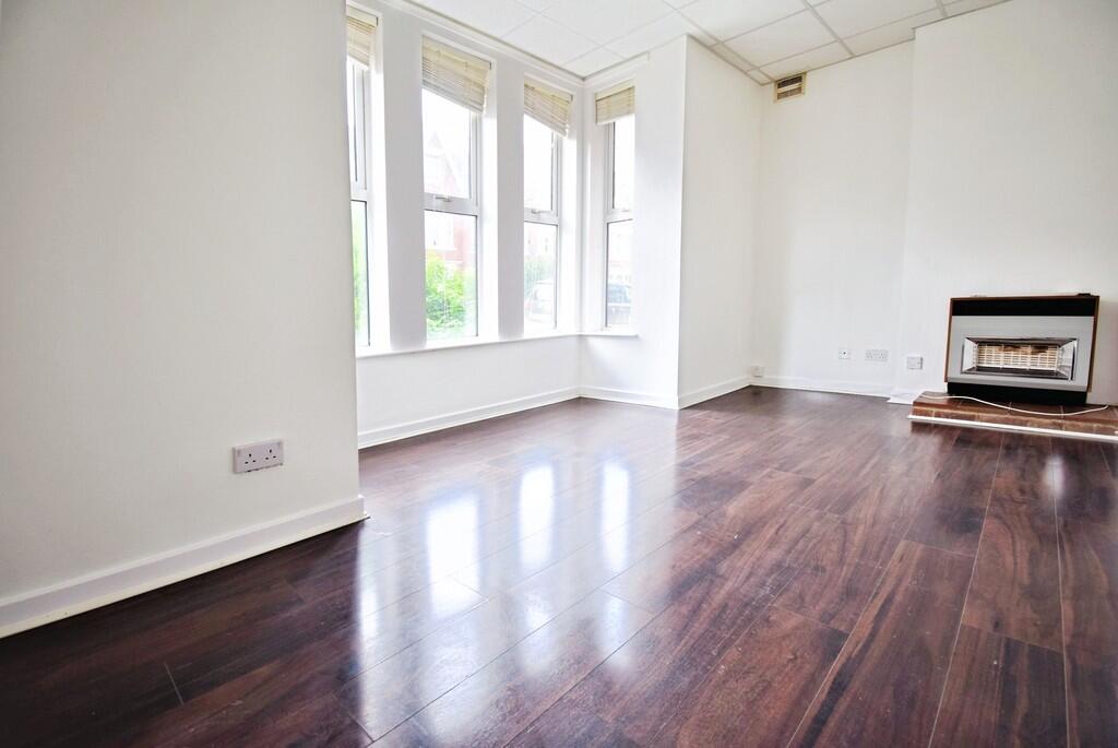 Apartment in Bedford, De Parys - View 2
