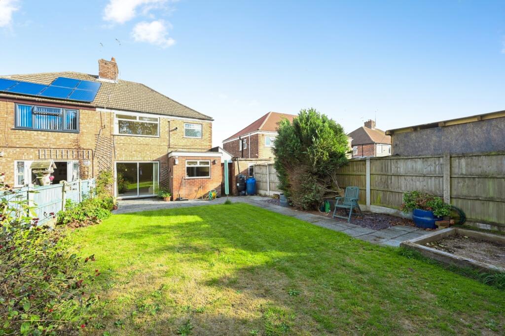 House in Nottingham - View 2