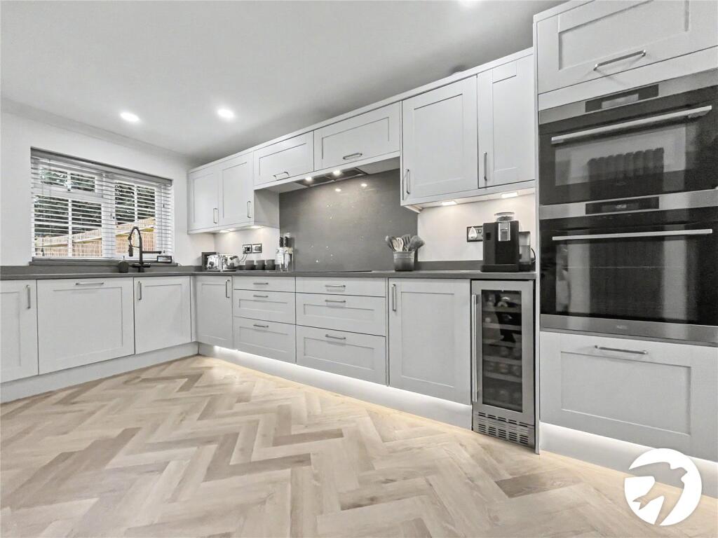 House in Chatham, Medway - View 2