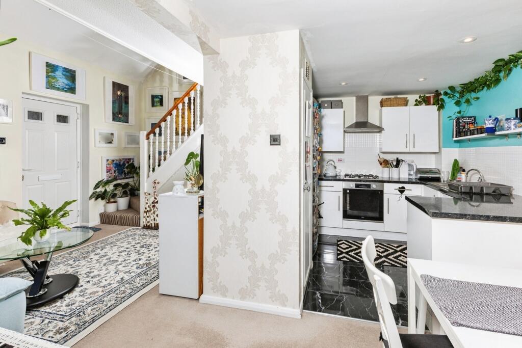 Measham Way, Lower Earley, READING photo 2