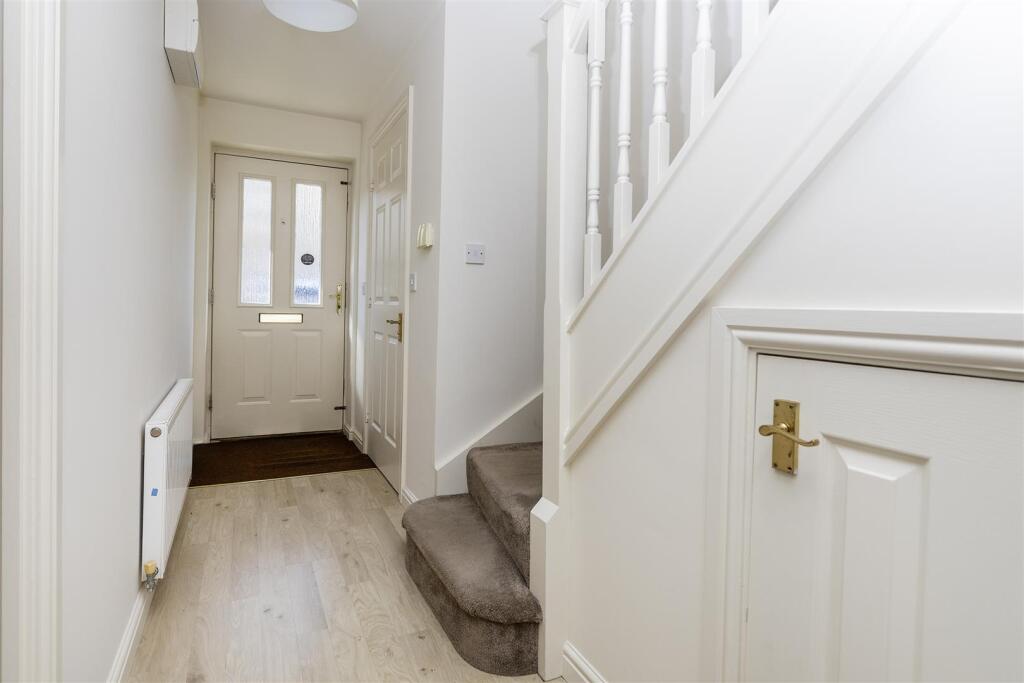 College Avenue, Lindley, Huddersfield - View 6