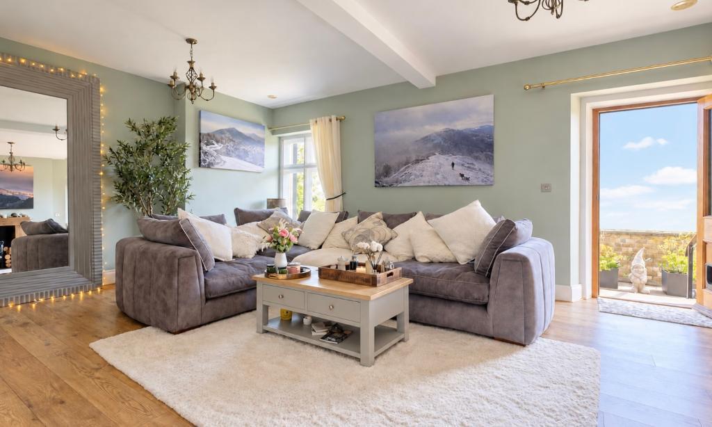 Apartment in Malvern Hills, Malvern - View 3
