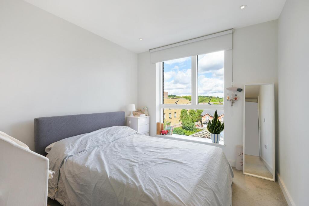 Apartment in London - View 4