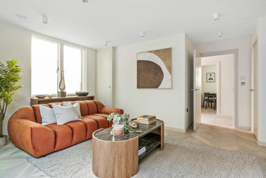 House in London - More