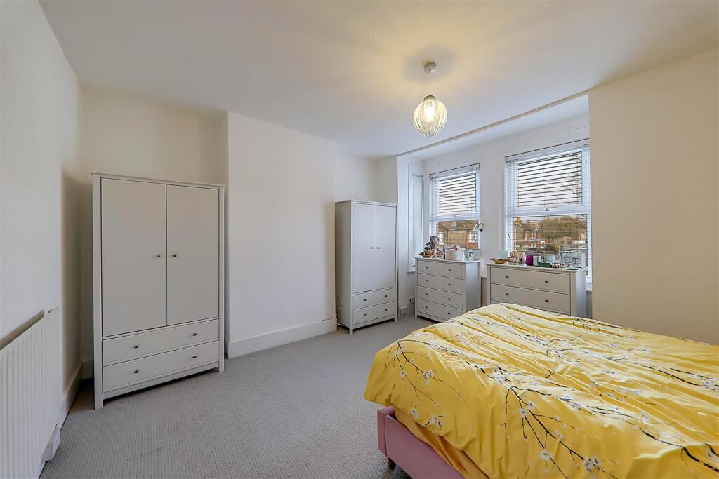 House in Worthing, West Sussex - More
