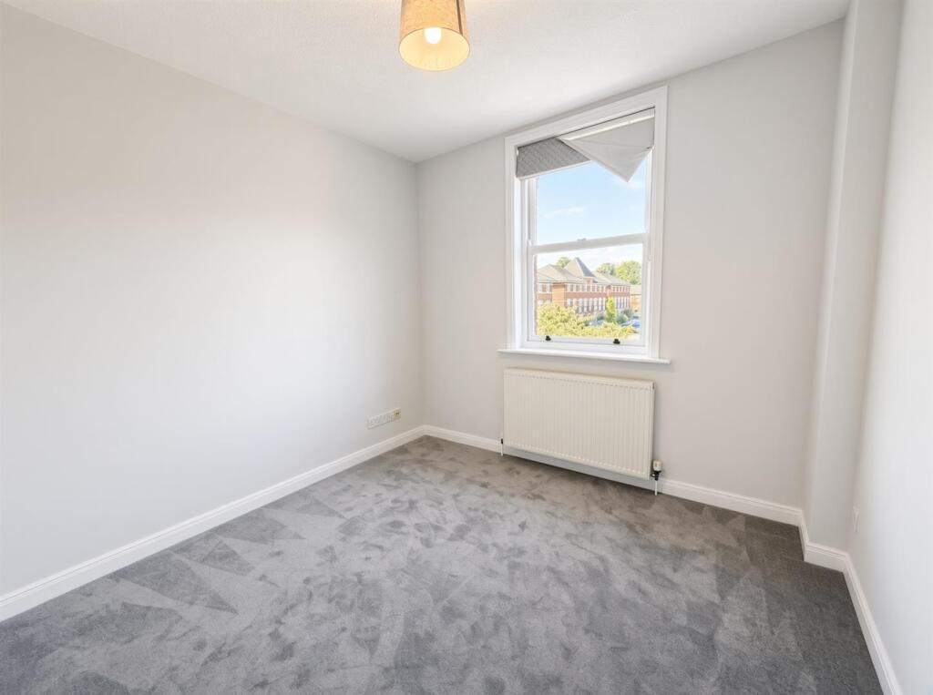 Apartment in Stockport - View 5