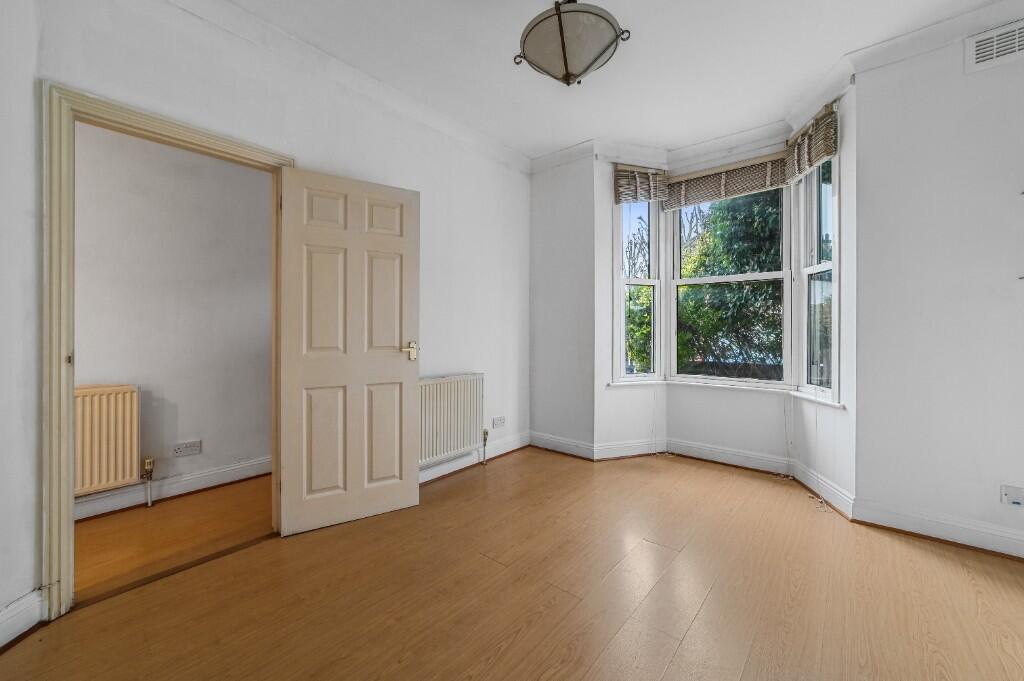 Odessa Road, London, E7 photo 4