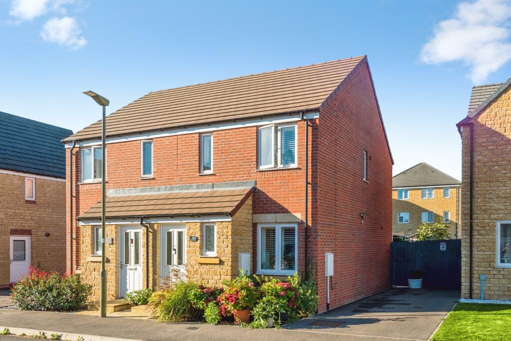 House in West Oxfordshire, Windrush Place, Witney