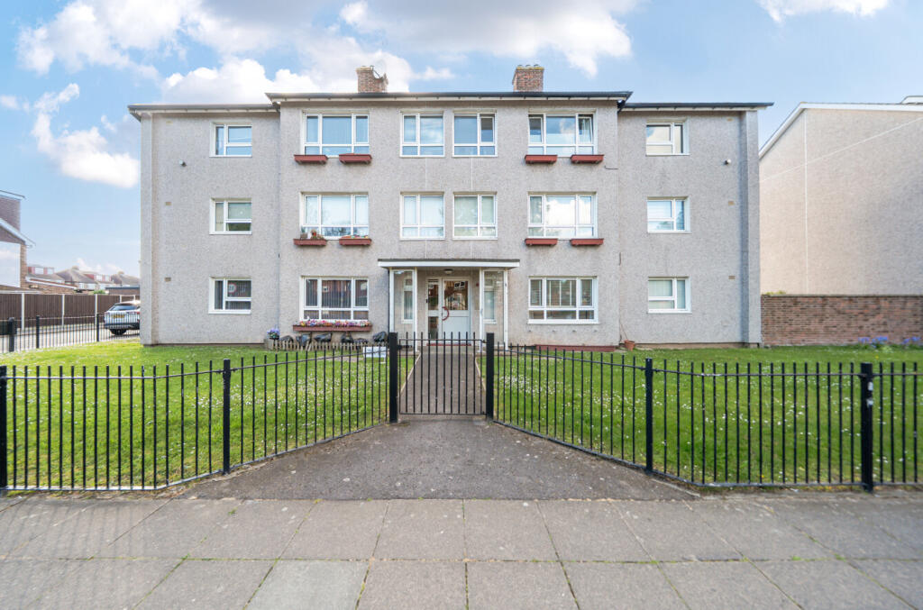 Main image of property: London Road, Portsmouth, Hampshire, PO2