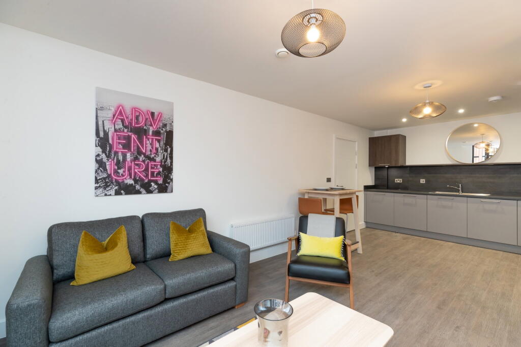 Apartment in Birmingham, Jewellery Quarter - View 2