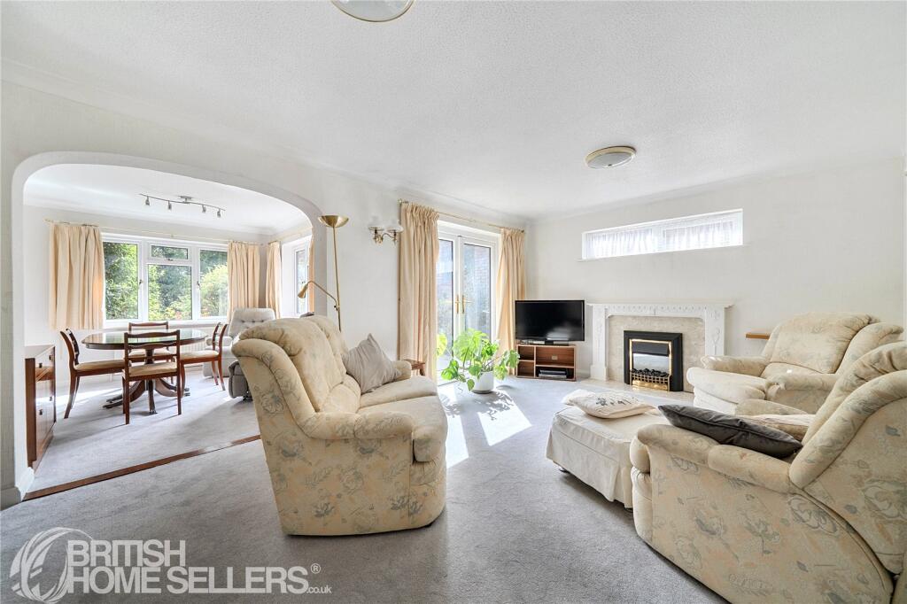 House in Waverley, Chiddingfold - View 2
