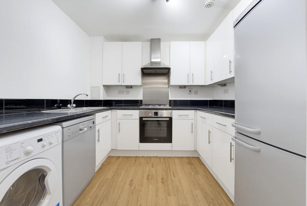 Apartment in London - View 4