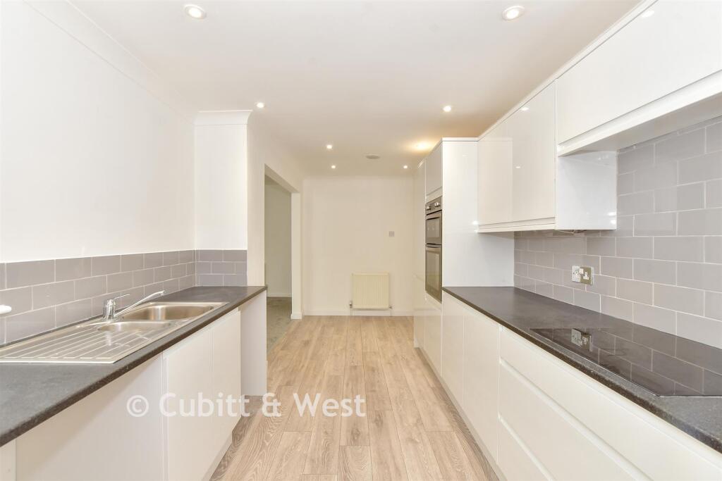 House in Portsmouth, Hilsea - View 5