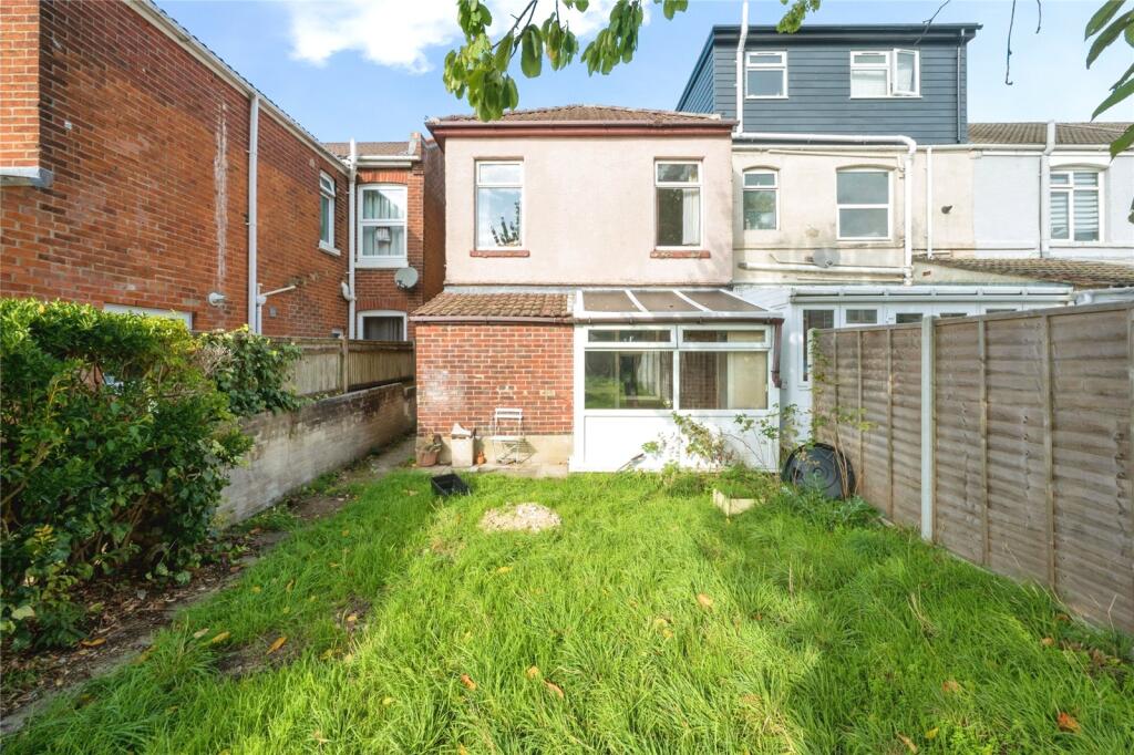 House in Southampton - View 3