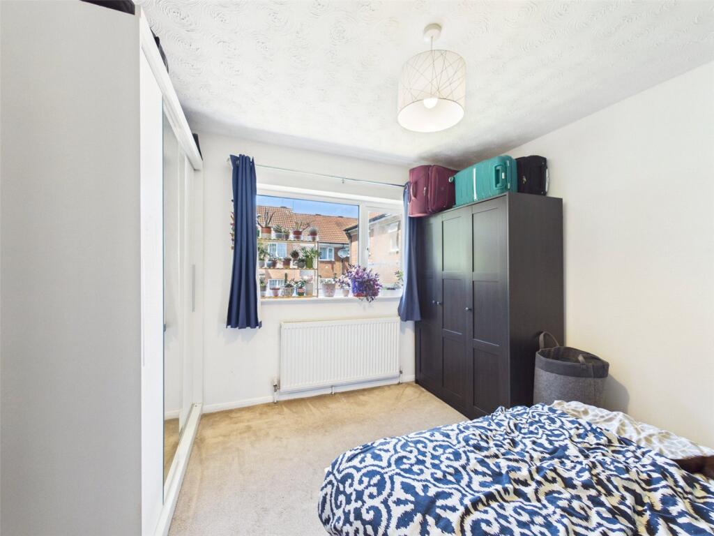 House in Kettering, Brambleside - View 4