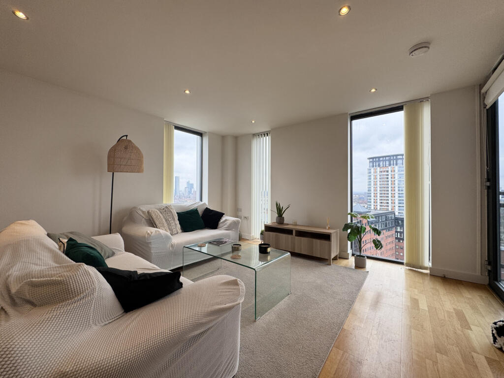 Main image of property: Millennium Tower, 250 The Quays, Salford, Lancashire, M50