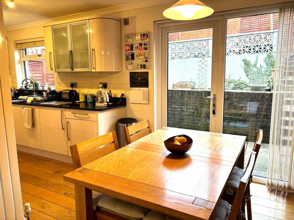 Paray Drive, Wells, BA5 photo 5