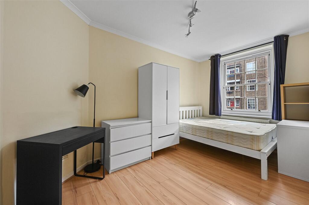 Apartment in London - View 2