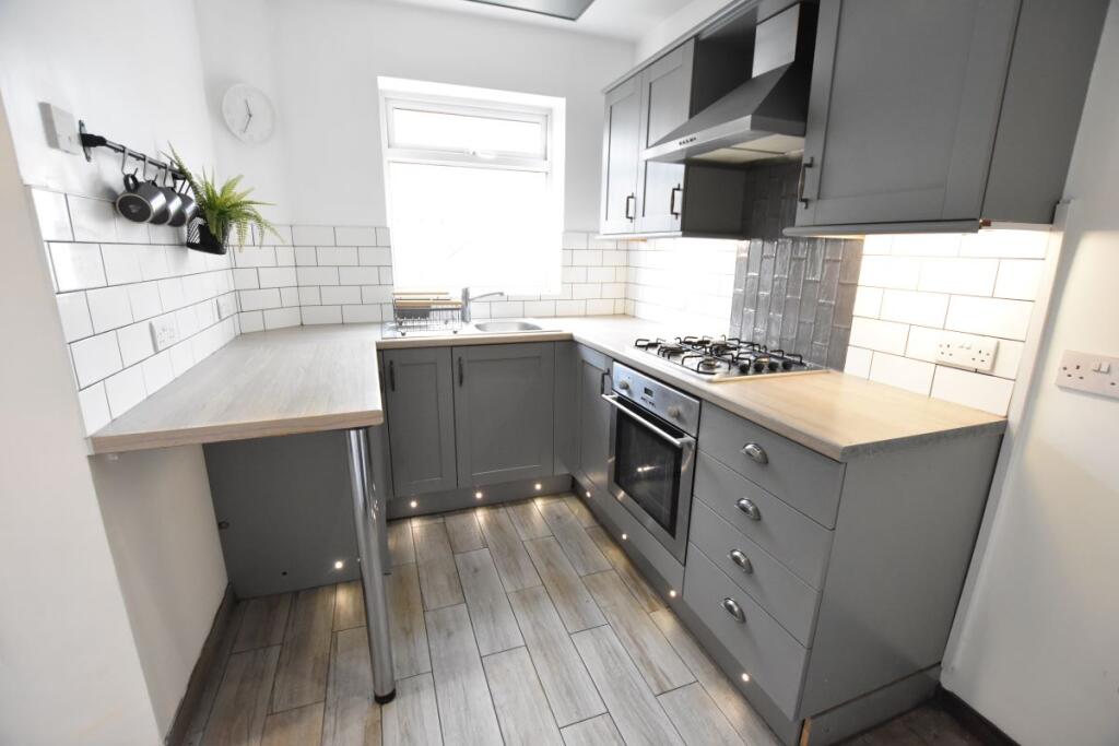 146 High Street, Bentley, Doncaster, DN5 0AT photo 4