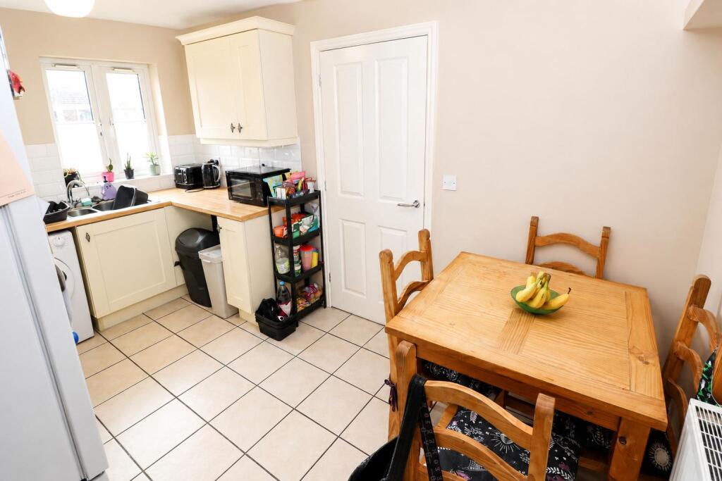 House in Rushden, North Northamptonshire - View 6