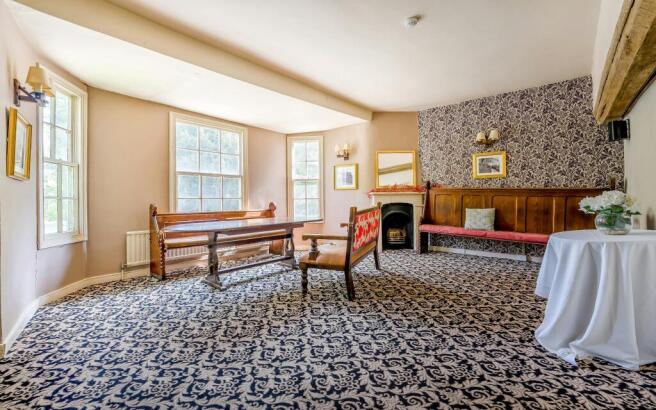 8690266-interior20.jpg