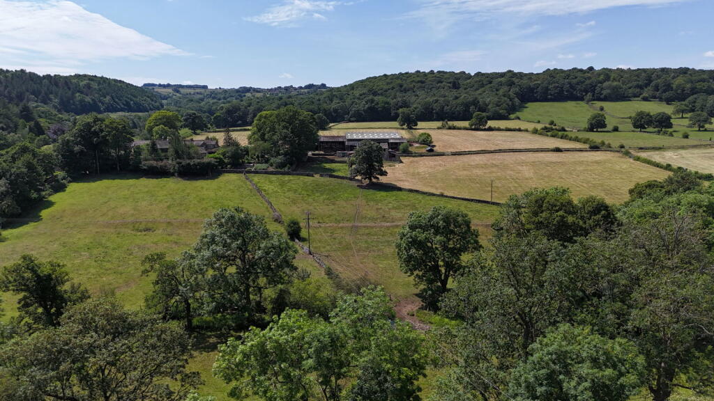 Penistone Road, Kirkburton, Huddersfield, HD8 0RB photo 3