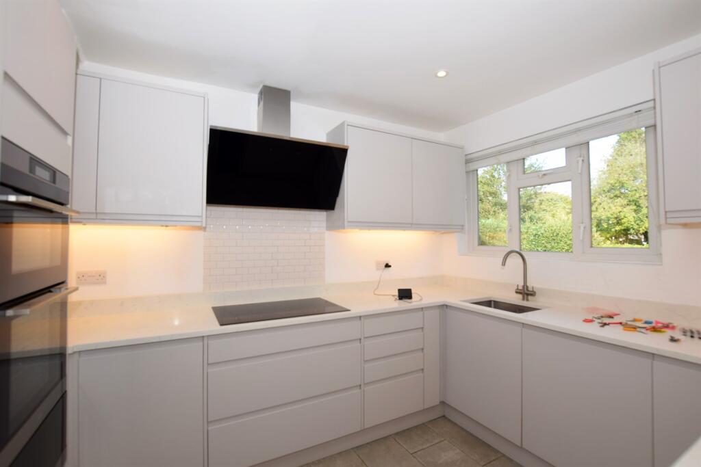 House in Arun, Aldwick - View 5