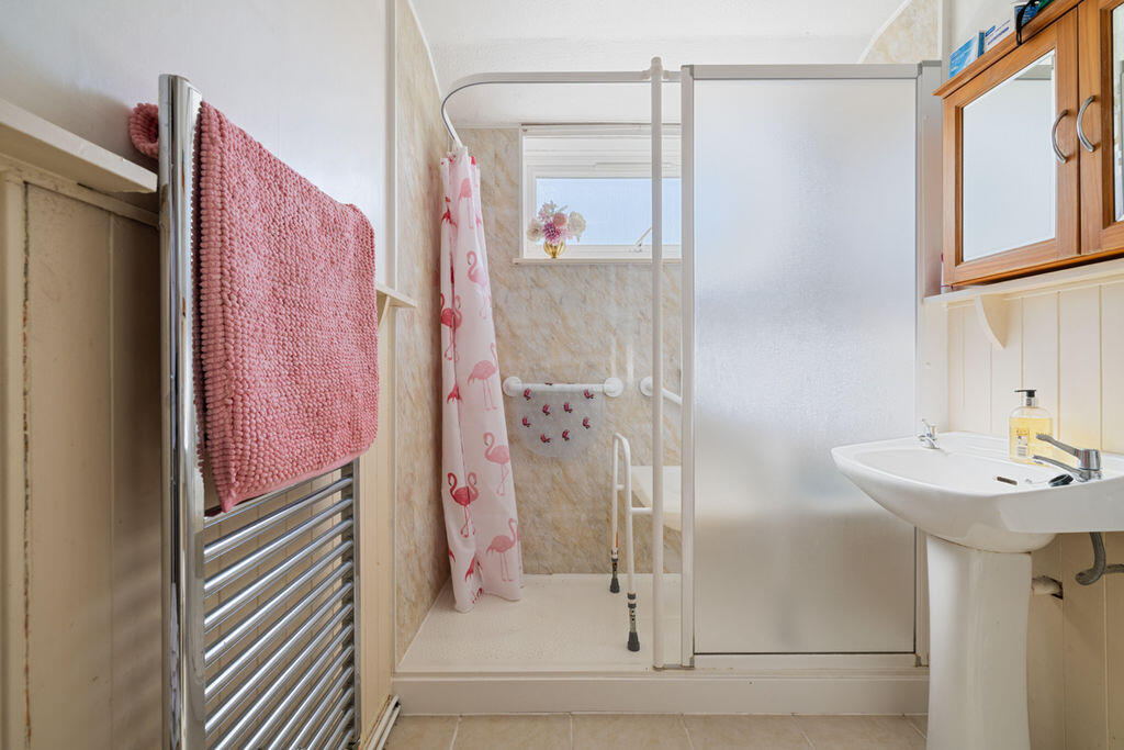 Apartment in Chichester - More