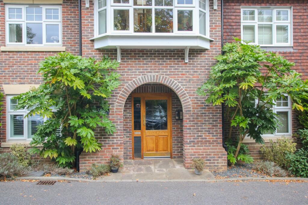 Rectory Road, Wokingham, RG40 photo 2
