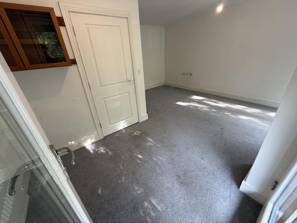 Tanyard Way photo 5