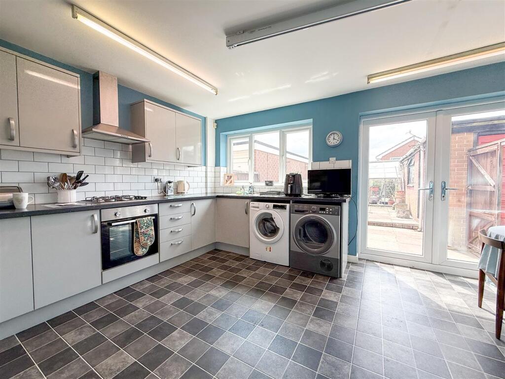 Coopers Way, Stoke-On-Trent - Mehr