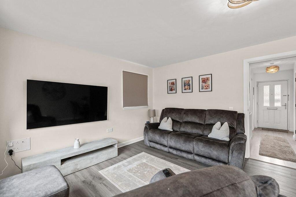 House in Falkirk - View 3