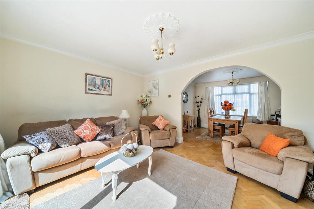 House in Harrow - View 3
