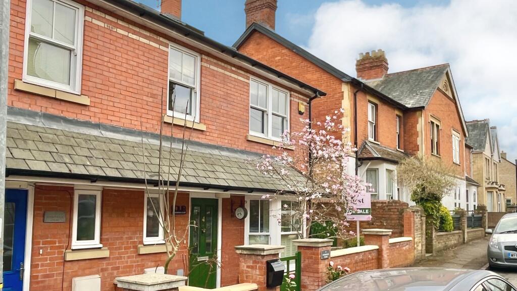 4-bed semi-detached on Woodstock Court, Woodstock Road, Taunton, Somerset, £500,000