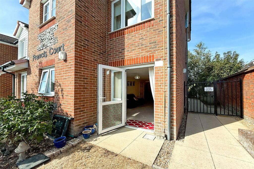 Apartment in Arun, Littlehampton - More