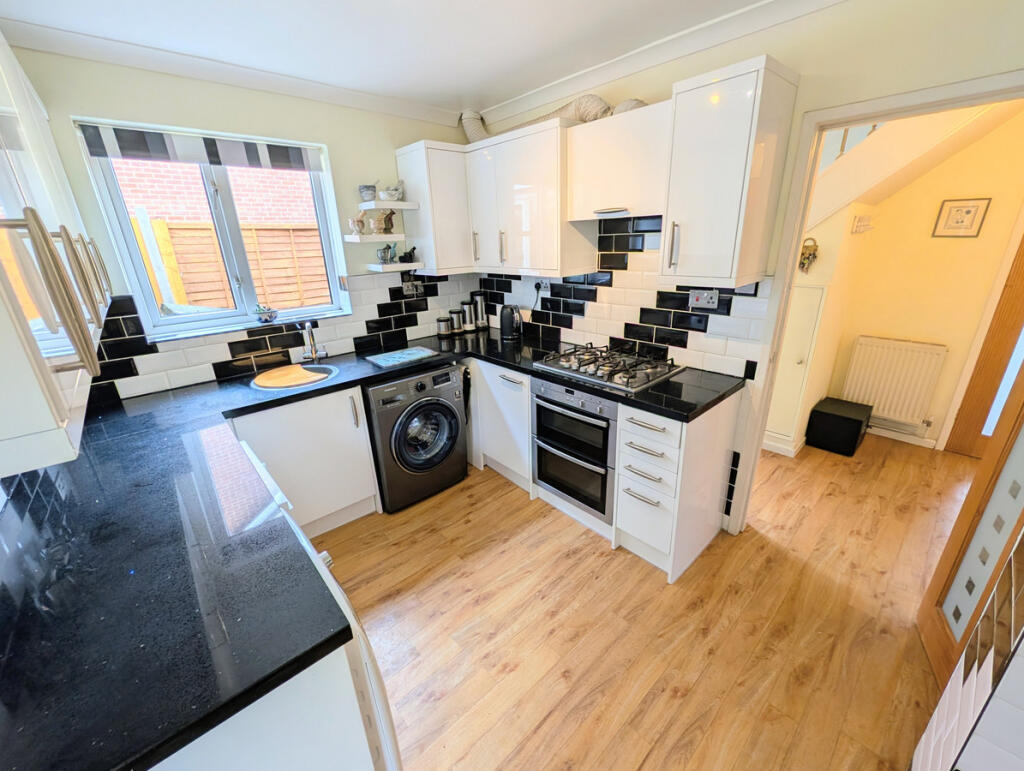 House in Ryde, St Helens - View 4