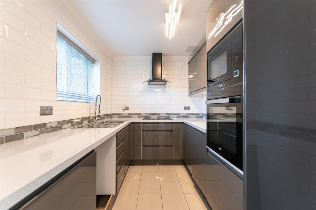 Higher Drake Meadow, Westhoughton, Bolton - Widok 6