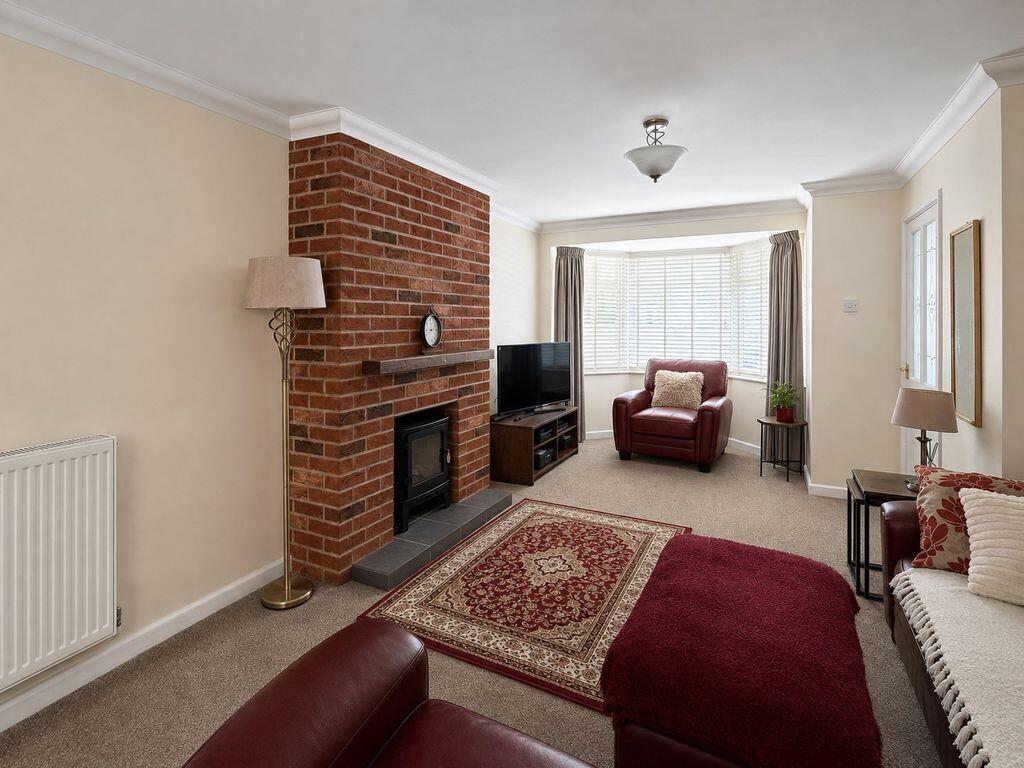House in South Staffordshire, Great Wyrley - More