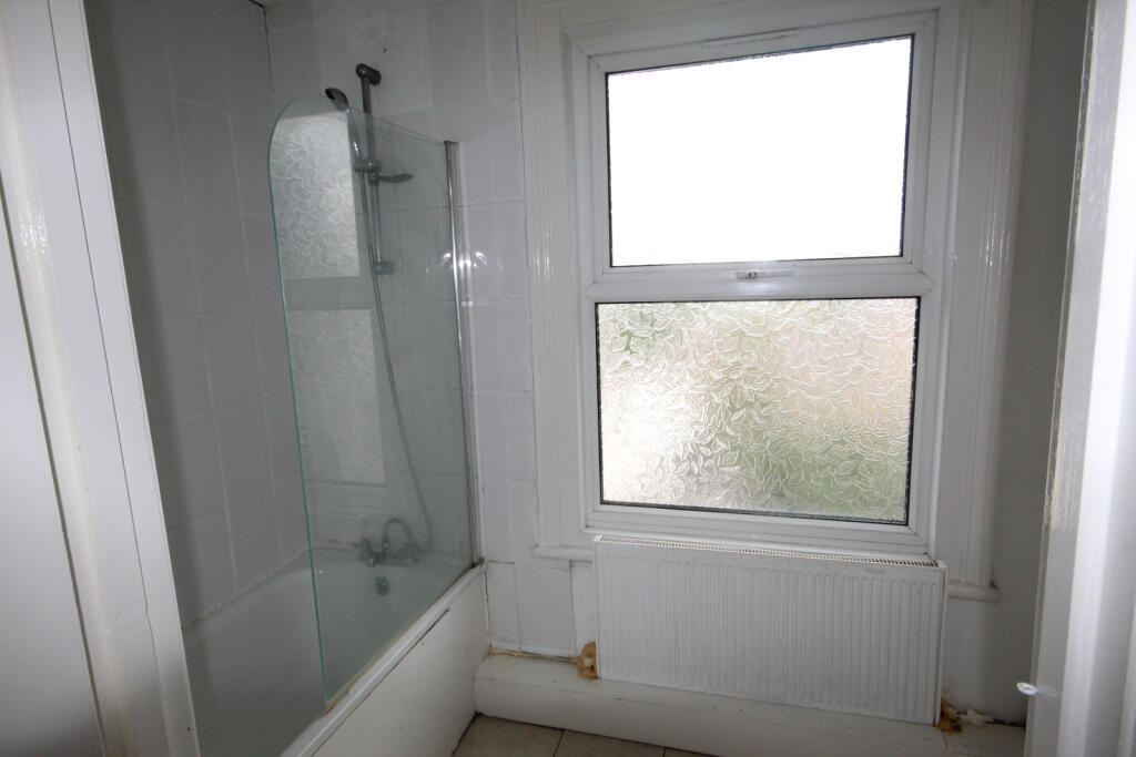 Apartment in London - View 3
