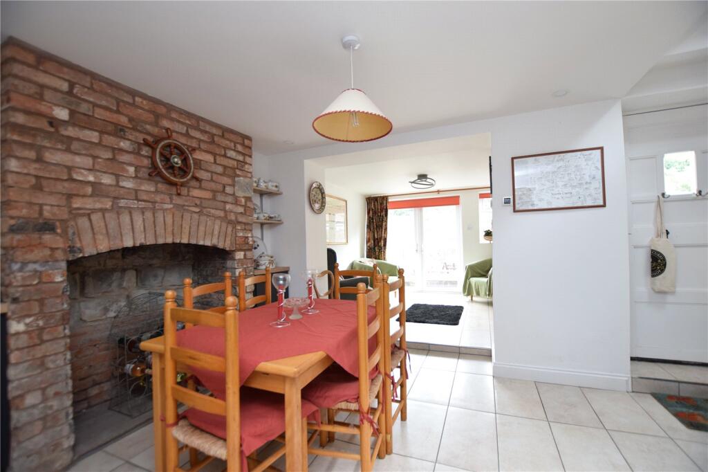 The Pavement, North Curry, Taunton, Somerset, TA3 photo 4