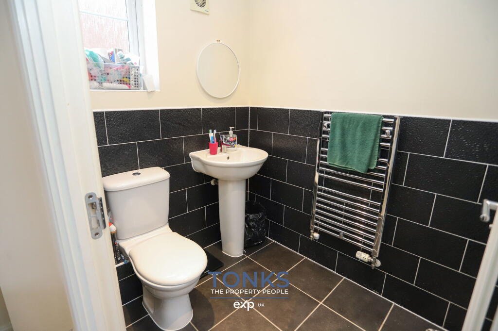 Additional image 12 of Old College Avenue, Oldbury, B68 8BG