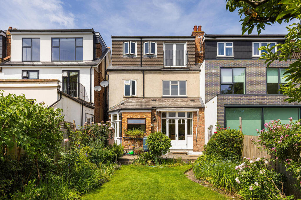 House in London - View 4