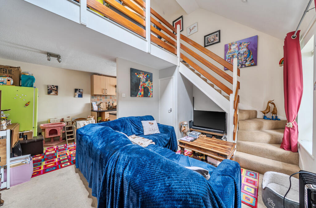 Beaconsfield Way, Earley, Reading photo 3