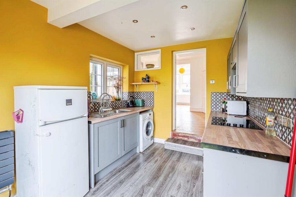 Green Street, Eastbourne - View 4