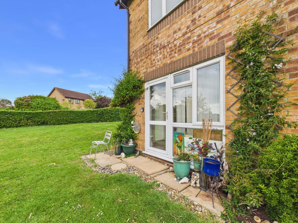 Main image of property: Larks Meade, Earley, RG6