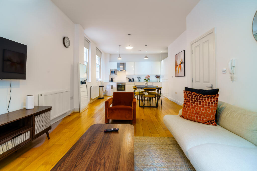 2 bedroom maisonette for rent