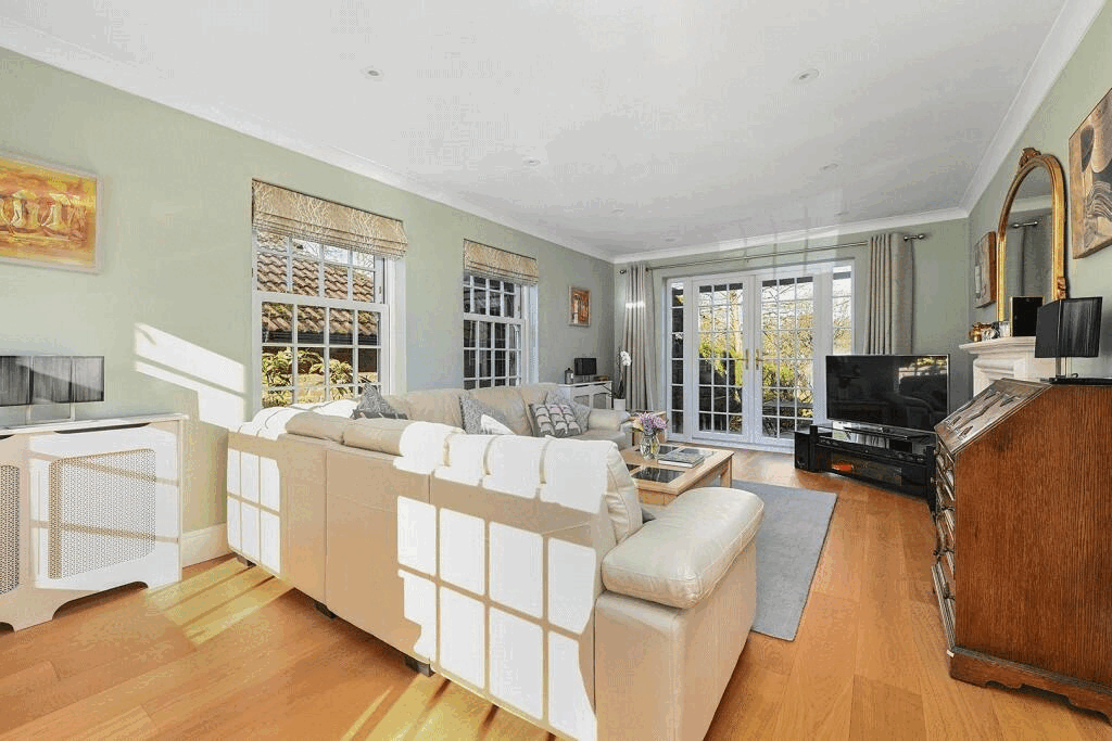 House in Guildford - View 4